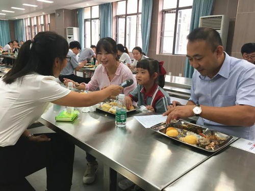 首屆舌尖上的黃岡廚師廚藝大賽圓滿舉行，餐飲服務(wù)再升級(jí)